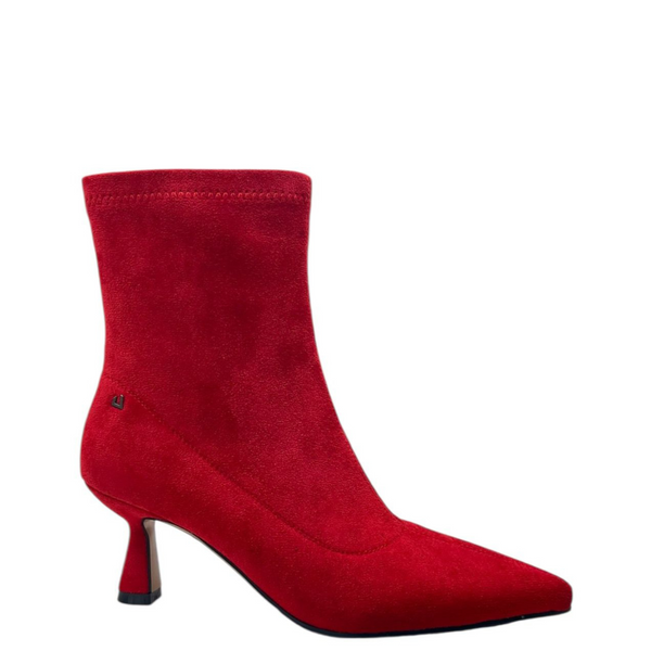 Una Healy In My Room Jazzberry S