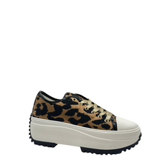 Una Healy Finally Someone Metallic