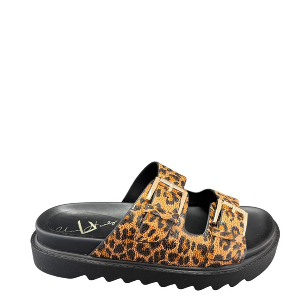 Una Healy mustang saber