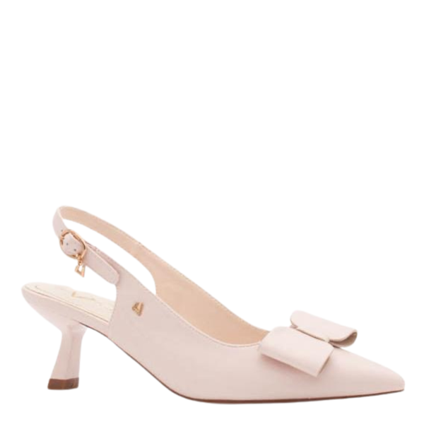 Una Healy bubble pop bubble gun