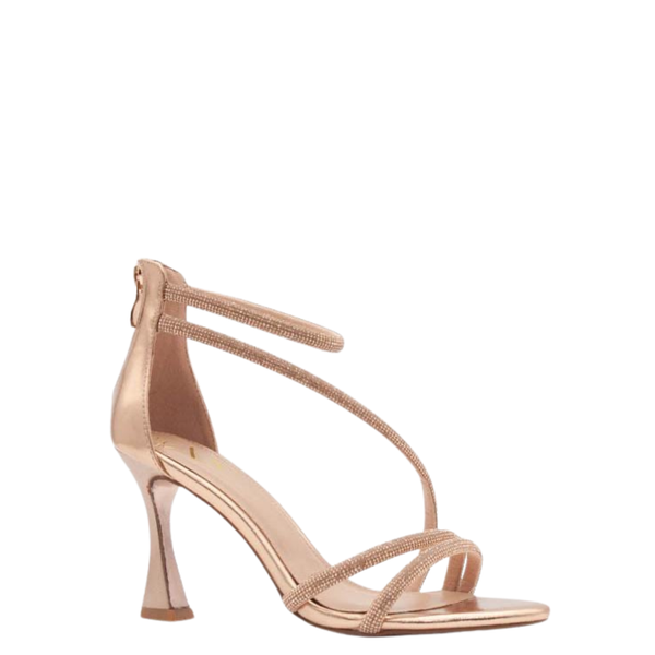 Una Healy centrefold rose gold