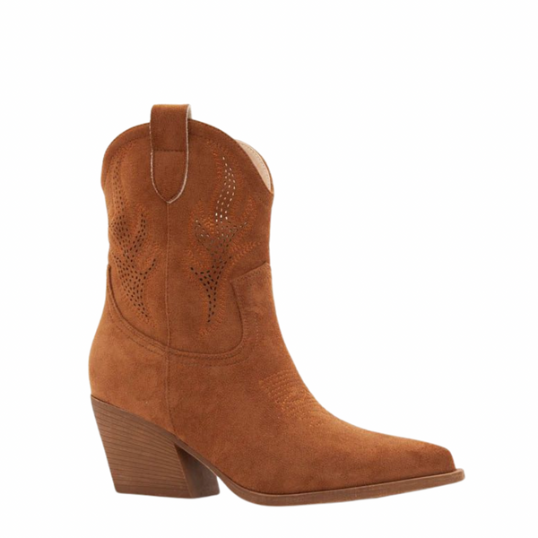 Una Healy ransom tan